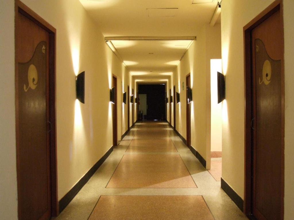 Hotel The Regent Ubon à Ubon Ratchathani Extérieur photo
