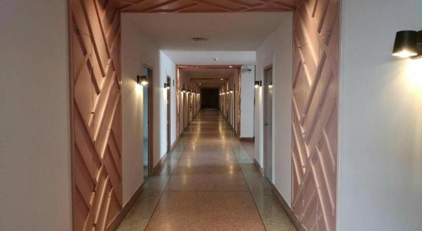 Hotel The Regent Ubon à Ubon Ratchathani Extérieur photo