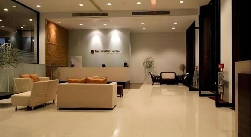 Hotel The Regent Ubon à Ubon Ratchathani Extérieur photo