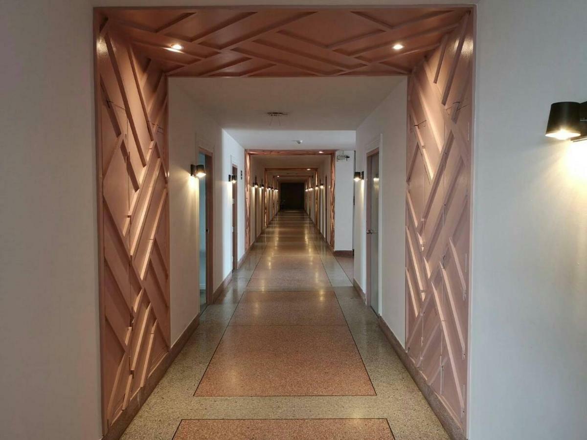 Hotel The Regent Ubon à Ubon Ratchathani Extérieur photo